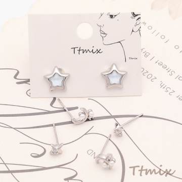 デザインピアス スター 星 三日月 宇宙 メタルピアス スタッドピアス 全3種（1セット）