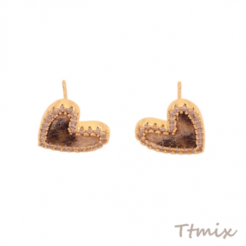 デザインピアス ヒョウ柄 レオパルド柄 ハート型 スタッドピアス メタルピアス 約12×13mm（1ペア）