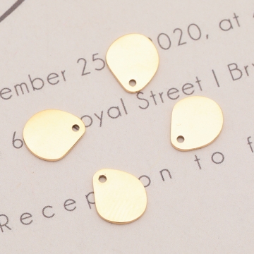 メタルチャーム ドロップ型 プレートチャーム プレートパーツ 貼付け台座として ステンレス製 上穴 7×8mm (2 ヶ)