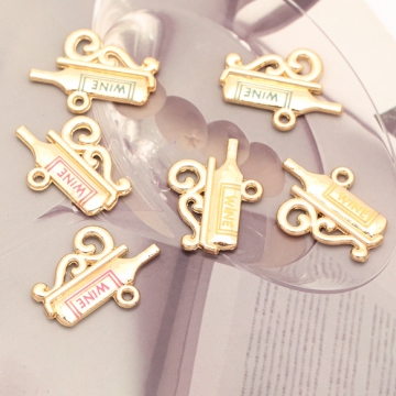 ワインチャーム ワインボトル 瓶 お酒 飲み物 ドリンクチャーム エポチャーム メタルチャーム 約17×23mm（4ヶ）