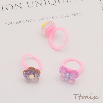 キッズ用リング ランダム キャンディ風 子ども用 おもちゃの指輪 オープンリング 外径約18mm内径約14mm（1ケース）