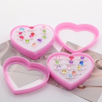 キッズ用リング ランダム キラキラ 宝石 子ども用 おもちゃの指輪 オープンリング 外径約16mm内径約14mm（1ケース）