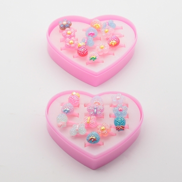 キッズ用リング ランダム キャンディ風 子ども用 おもちゃの指輪 オープンリング 外径約18mm内径約14mm（1ケース）