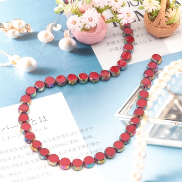 ガラスビーズ コイン型 レッド/クリア オーロラメッキの縁 多面カット 研磨加工 フラットビーズ 約8mm（10ヶ）