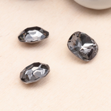 ガラスストーン グレーカラー キラキラ 穴なし 立体 Vカット ビジュー 貼り付け ガラスパーツ 全3種（4ヶ）