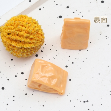 樹脂貼付けパーツ コーヒー カフェ 紙袋 テイクアウト ミニチュア デコパーツ ハンドメイド素材 約18×23mm（4ヶ）
