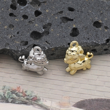 ひつじチャーム 羊モチーフ メルヘン 動物チャーム 立体 メタルチャーム 約13×17mm（4ヶ）